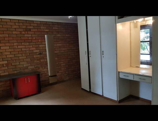 4 BEDROOM HOUSE RENTED IN MONTROSE